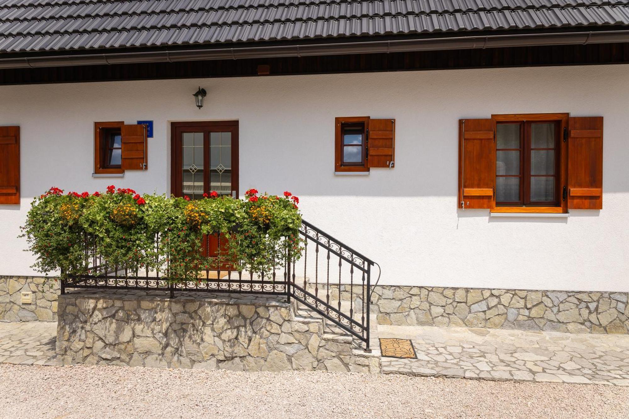Green Lakes House Plitvicka Jezera Bagian luar foto